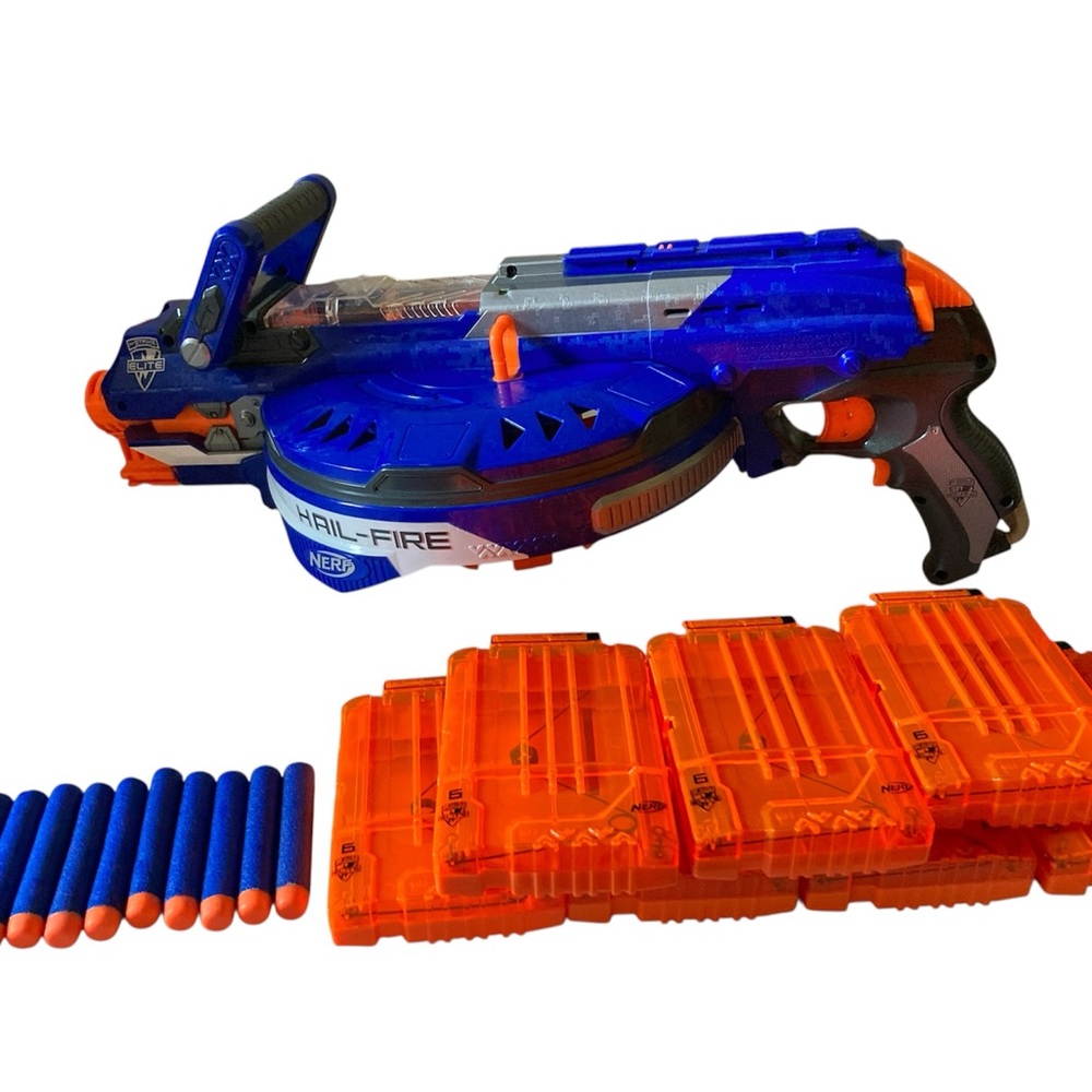 Nerf N Strike Elite Hail Fire Dart Gun + 7 Cartridges + 10 Darts